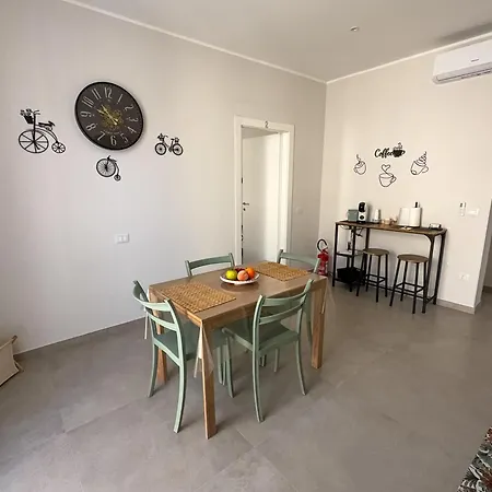 Le Palme - 3* برينديسي